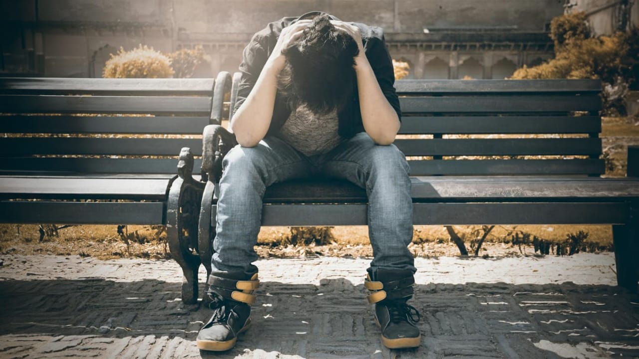 Deus habita com os abatidos, mas os ímpios não têm paz