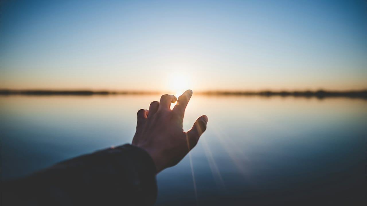 A erosão do primeiro amor: como Deus pode ser substituído lentamente